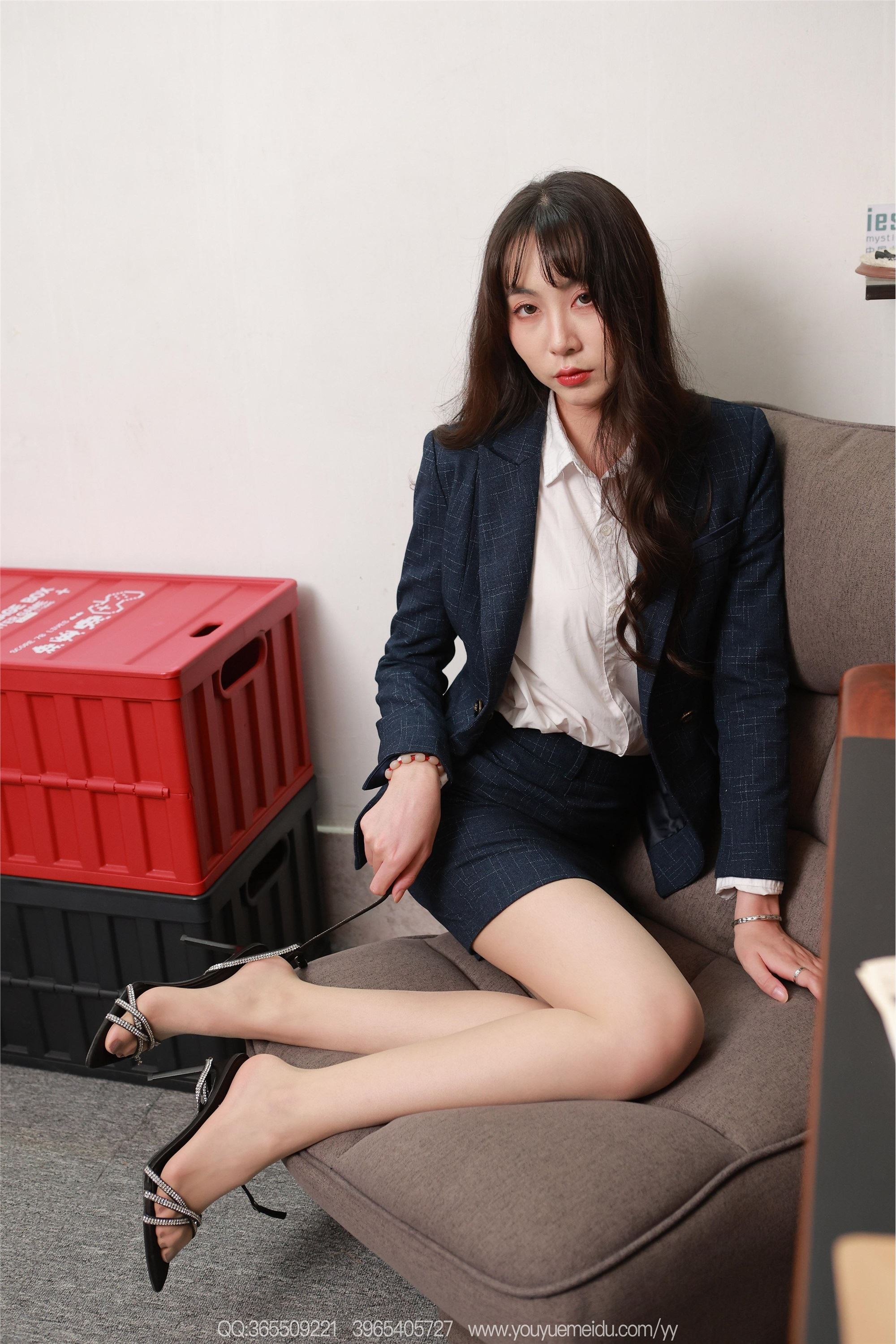 IESS异思趣向  2025.12.29 丝享家2251：团团《亮晶晶（下）》